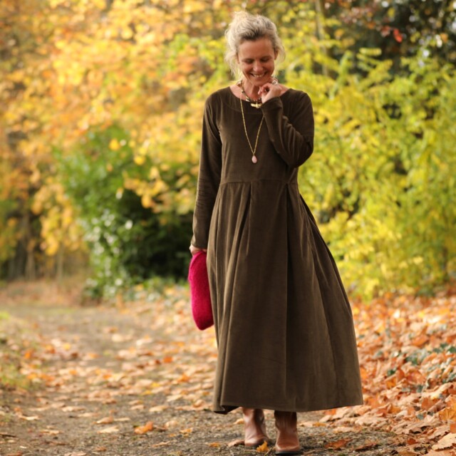 Quintessence - Robe Louisa - velours côtelé moka