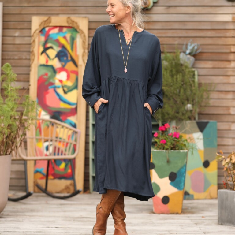 Quintessence - Robe Orlane - sergé de viscose marine