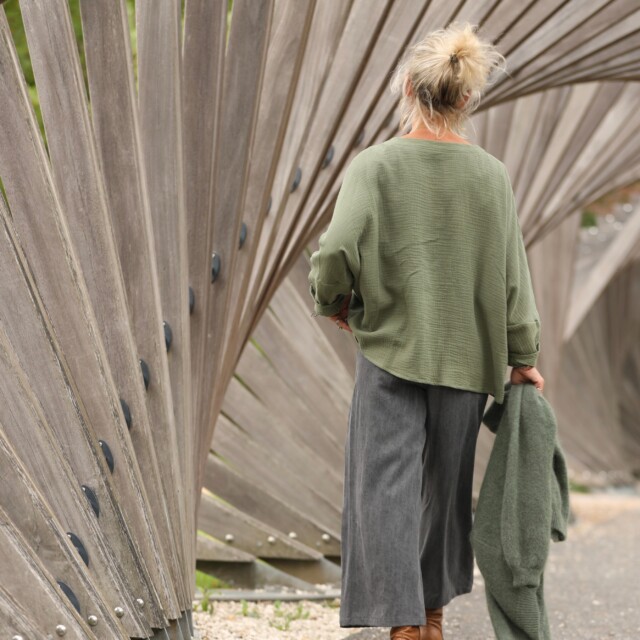 Quintessence - Blouse Naomie - double gaze de coton vert orthie