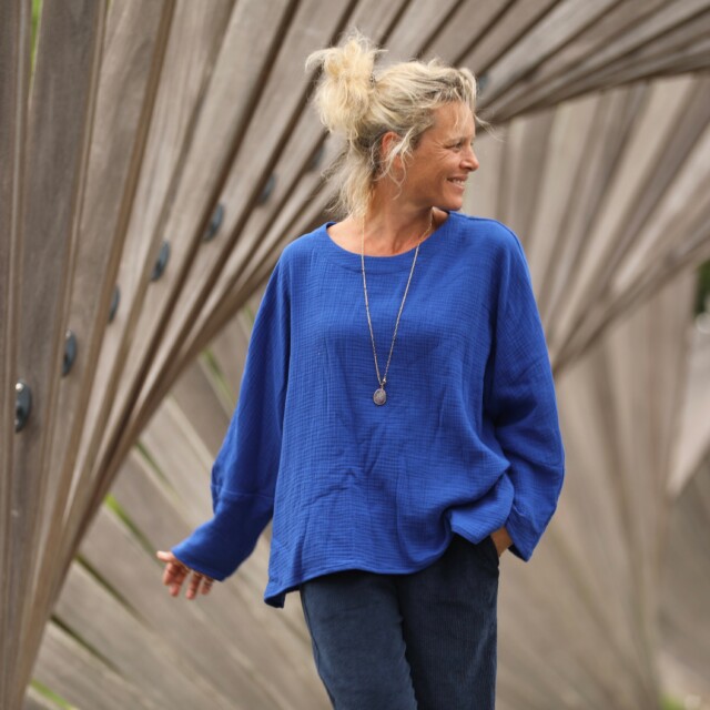 Quintessence - Blouse Naomie - double gaze de coton bleu majorelle
