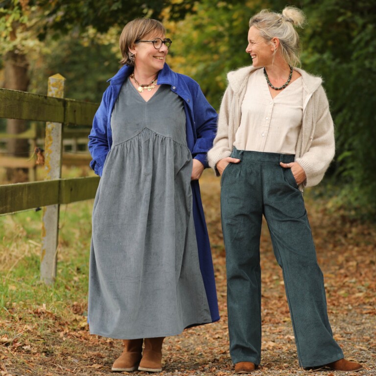 Quintessence - Robe Edonie manches longues - Velours côtelé bleu grisé