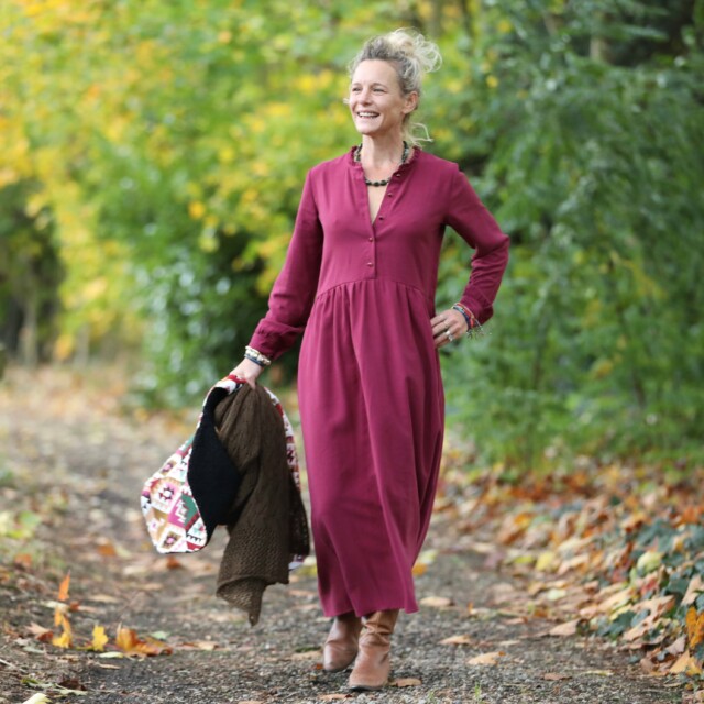 Quintessence - Robe Aurélia - Sergé de viscose Cerise noire
