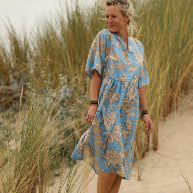 Quintessence - Robe Capucine - imprimé "Ciel vibrant"