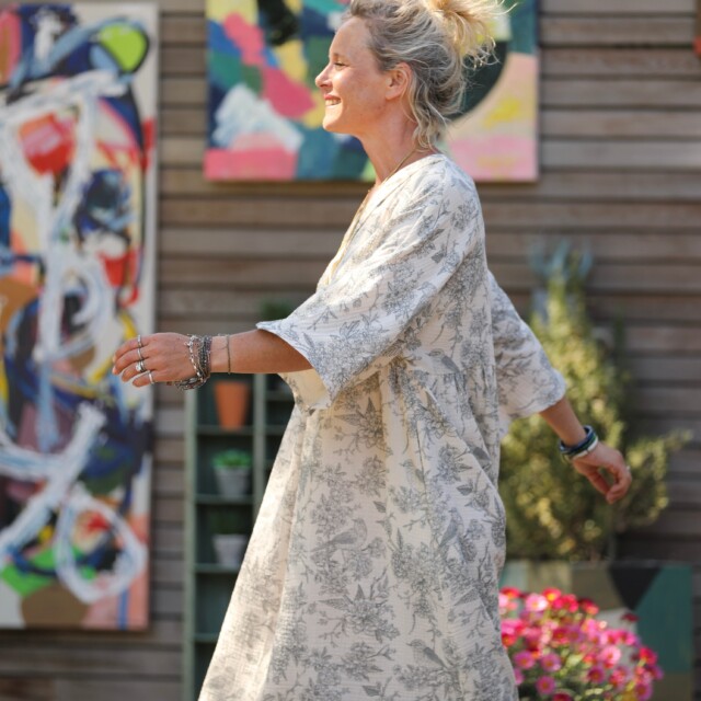 Quintessence - Robe Kalaya - double gaze de coton rouge-gorge gris/ivoire