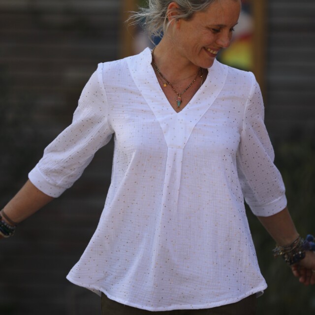 Quintessence - Blouse Isabeau - double gaze de coton blanche plumetis or