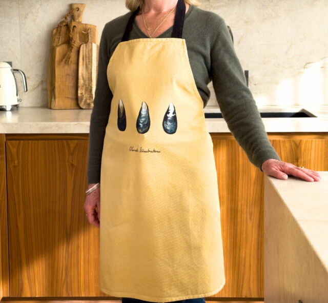 varek.illustrations - Tablier Curry 100% coton : Les Moules