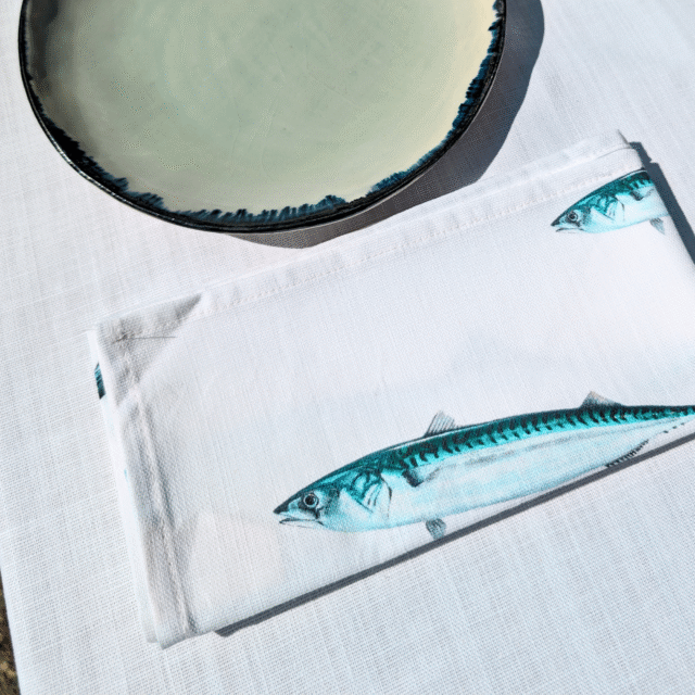 varek.illustrations - Serviette de table en coton : Maquereau
