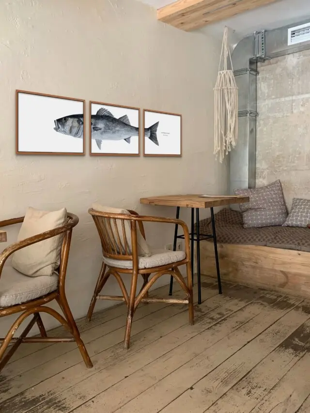 Varek Illustrations - Triptyque Bar
