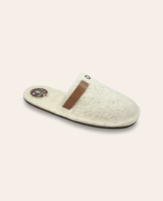Chaussons Laine Artisanale CHAM Blanc par la marque Couleur Tong Couleur Tong - Chaussons Laine Artisanale CHAM Blanc