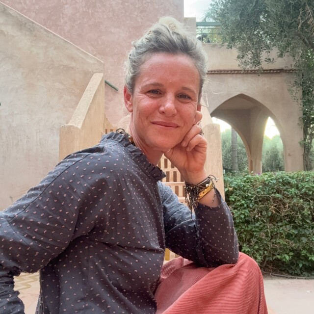 Quintessence - Blouse Janelle – Voile de coton gris plumetis rose