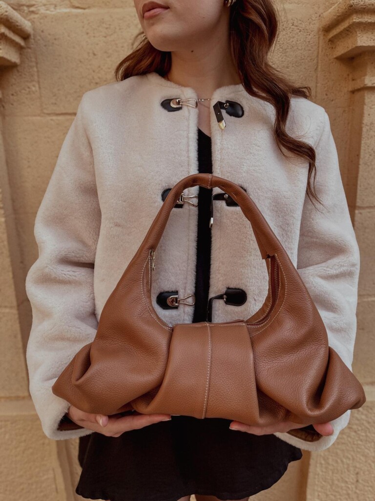 Maison Rottier - Maroquinerie fabriquée en France - Sac en Cuir Marron Camel - Aline Taille M