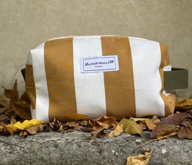 Maison Mallow - Trousse de toilette XXL à rayures jaune moutarde made in France