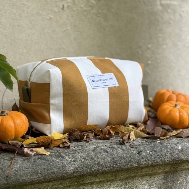 Maison Mallow - Trousse de toilette XXL à rayures jaune moutarde made in France