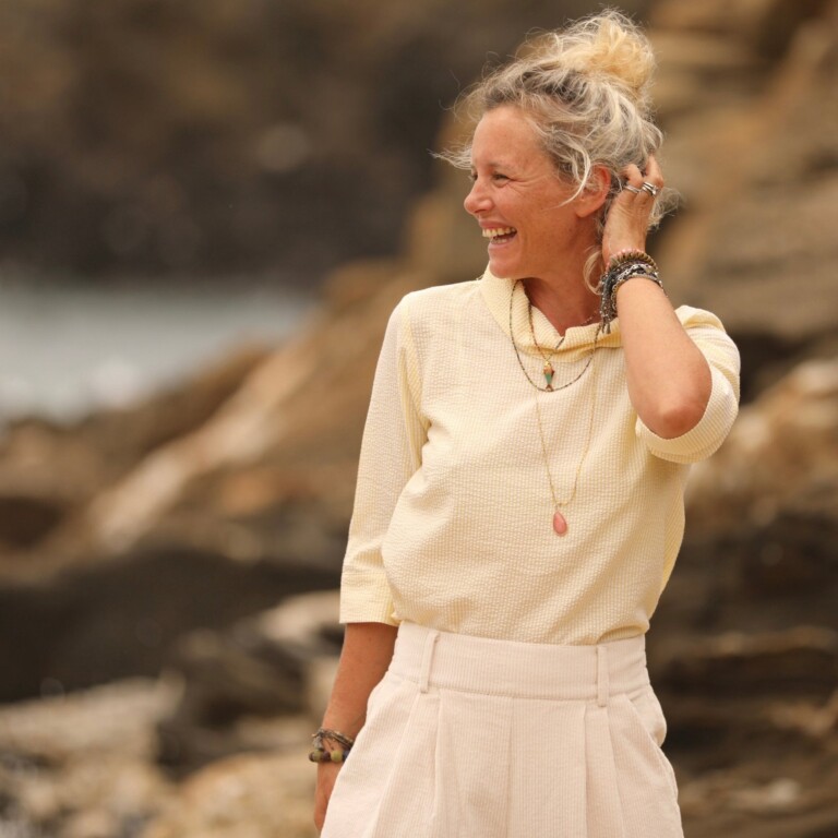 Quintessence - Blouse Catherine en seersucker de coton jaune/blanc