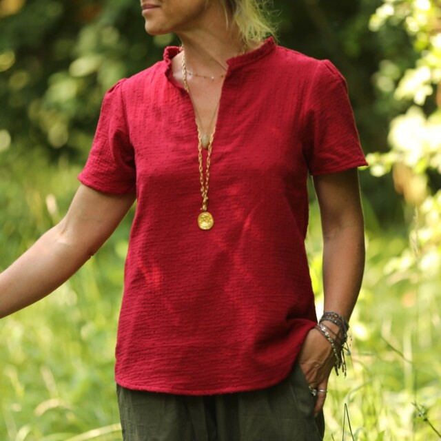 Quintessence - Blouse Ernestine double gaze de coton plumetis grenat
