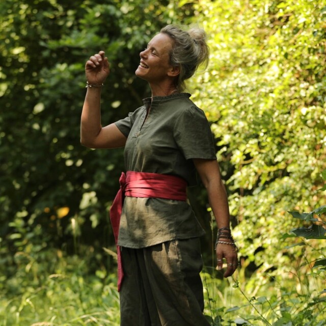 Quintessence - Blouse Ernestine lin kaki