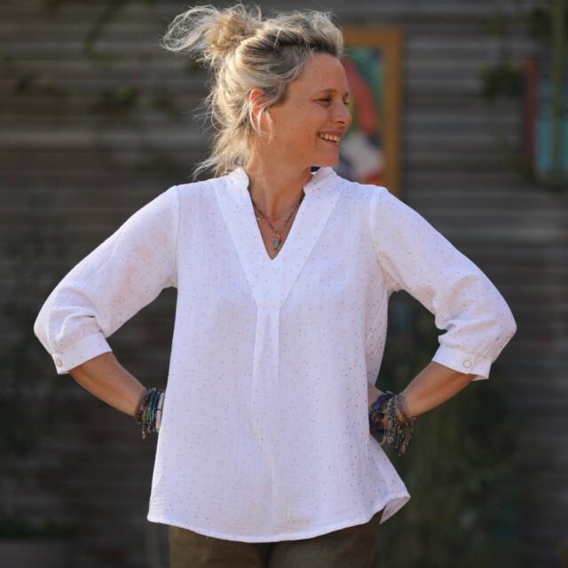 Quintessence - Blouse Isabeau - double gaze de coton blanche plumetis or