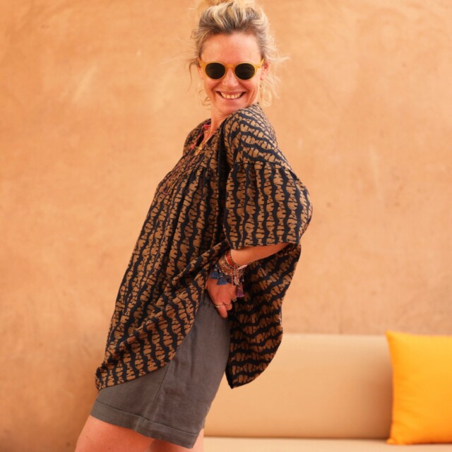 Quintessence - Blouse Léopoldine - viscose Batik marine/camel