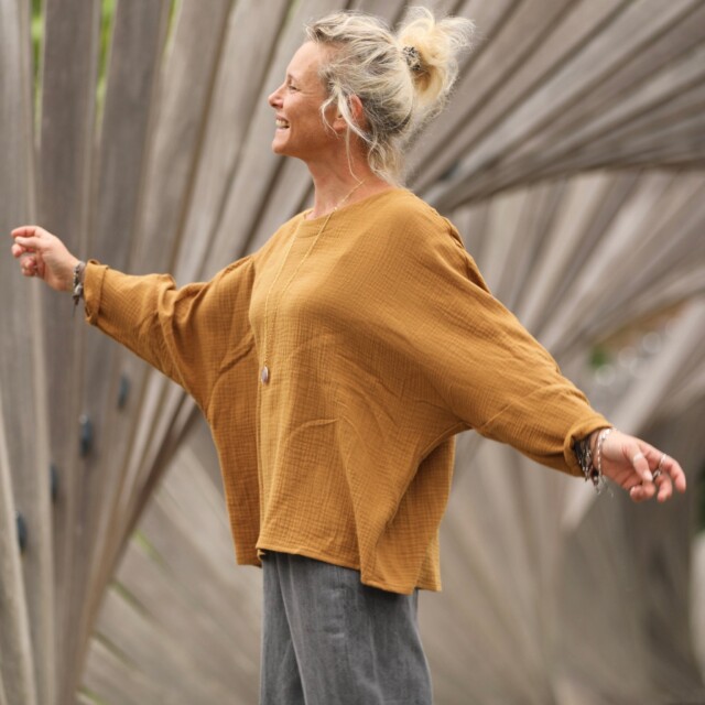 Quintessence - Blouse Naomie – double gaze de coton camel