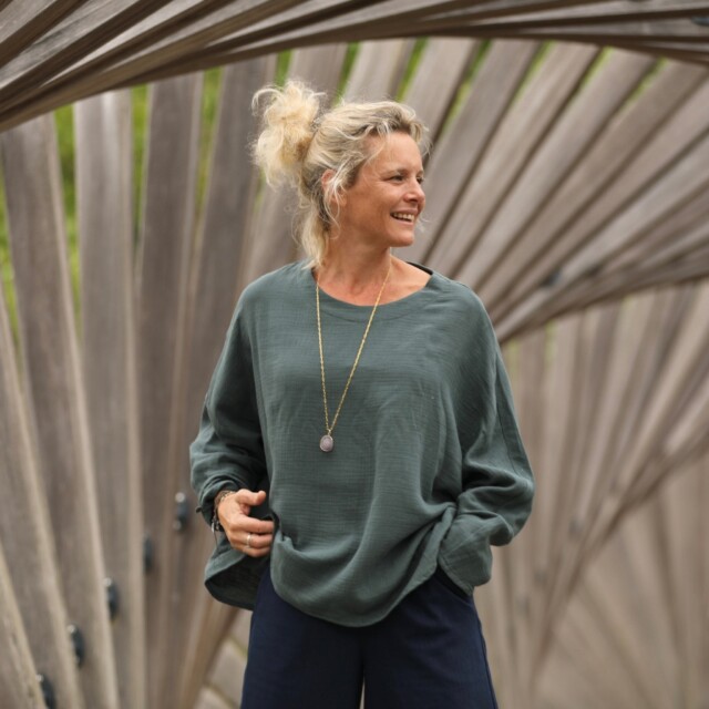 Quintessence - Blouse Naomie - double gaze de coton vert cactus