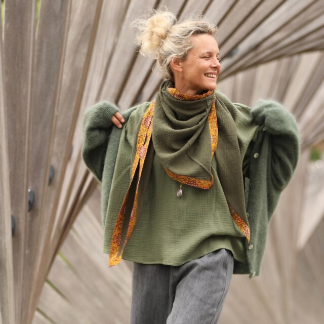 Quintessence - Blouse Naomie - double gaze de coton vert orthie