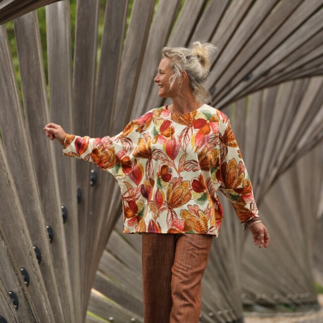 Quintessence - Blouse Naomie -  satin de coton poésie d’automne