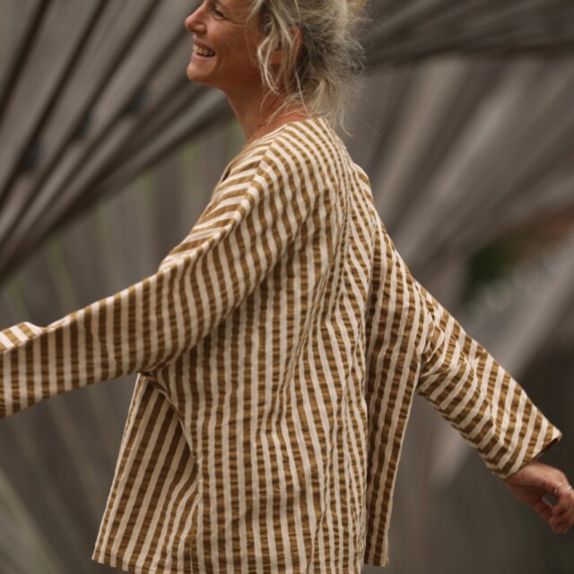 Quintessence - Blouse Naomie - Seeresucker de coton rayé camel/ivoire