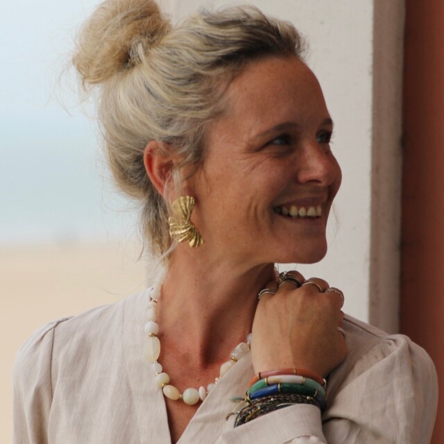 Quintessence - Boucle d'oreille Zéphir dorées