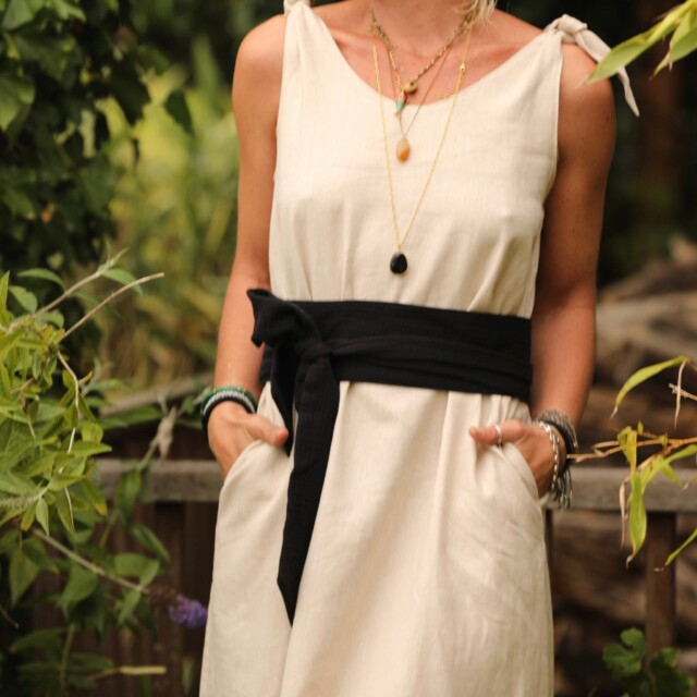 Ceinture Anita -double gaze de coton noire par la marque Quintessence Quintessence - Ceinture Anita -double gaze de coton noire