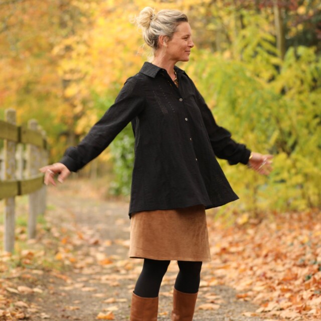 Quintessence - Chemise Caroline - Broderie noire nuit étoilée