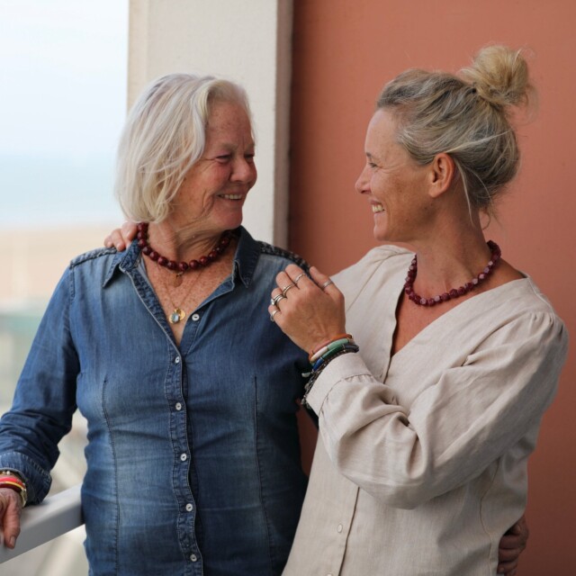 Quintessence - Collier Silice – Résine & éclat minéral