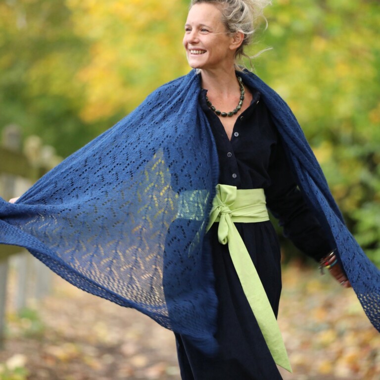 Quintessence - Écharpe Léonie bleu indigo