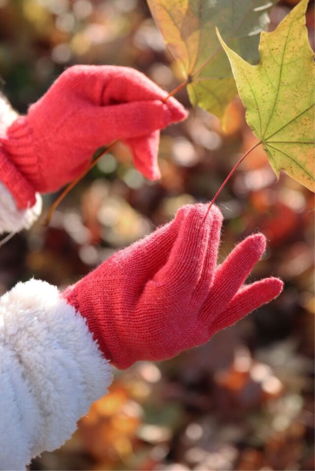 Gants enfant Perinne Corail 8/12 ans par la marque Maison Bonnefoy Maison Bonnefoy - Gants enfant Perinne Corail 8/12 ans
