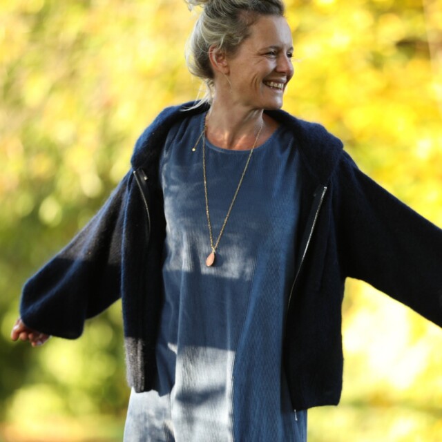 Quintessence - Gilet capuche Tulia - Marine