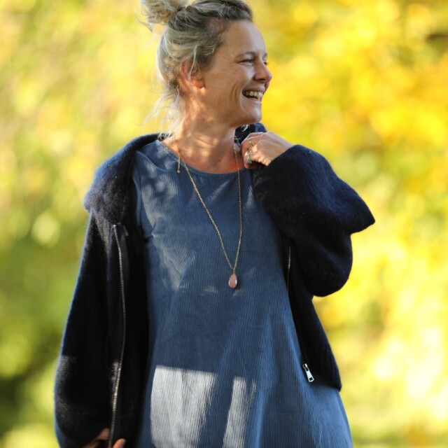 Quintessence - Gilet capuche Tulia - Marine