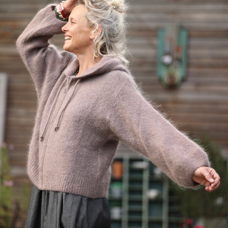 Quintessence - Gilet zippé à capuche Tulia — mohair moka – Taille unique