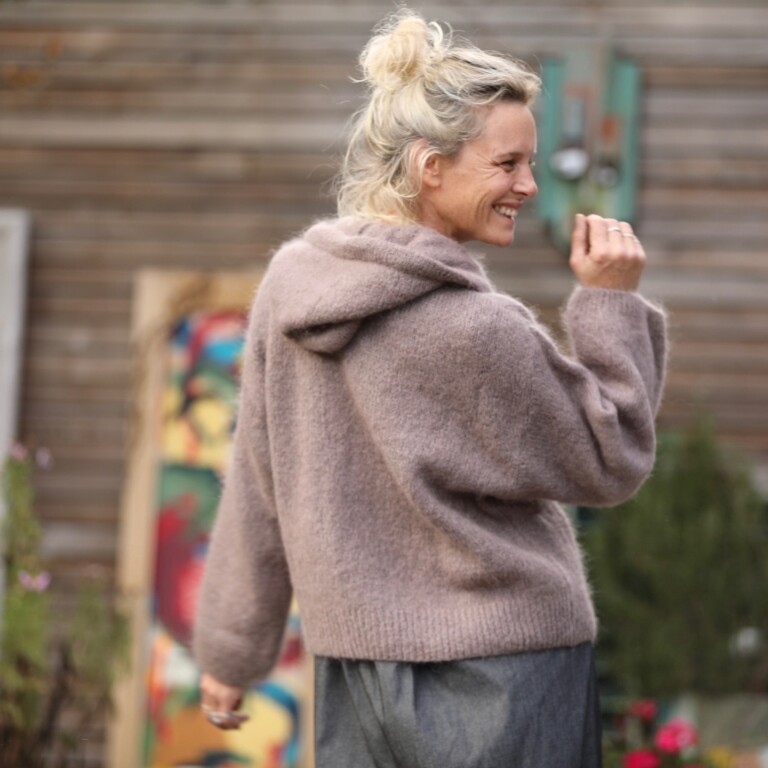 Quintessence - Gilet zippé à capuche Tulia — mohair moka – Taille unique