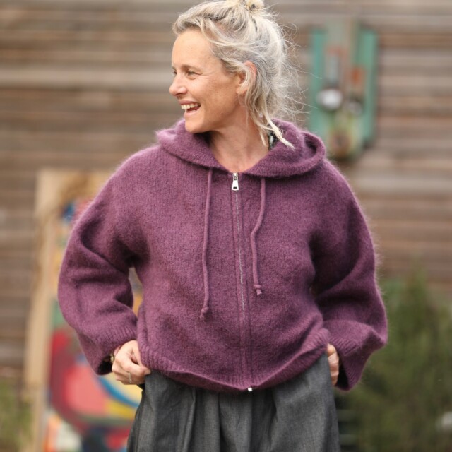 Quintessence - Gilet capuche Tulia - Prune