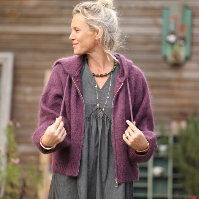 Quintessence - Gilet capuche Tulia - Prune