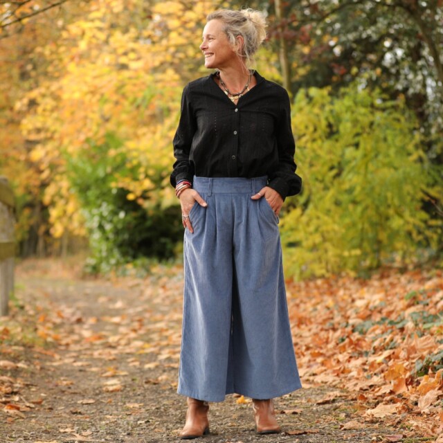 Quintessence - Jupe culotte Margot - velours côtelé bleu officier