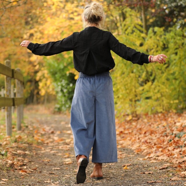 Quintessence - Jupe culotte Margot - velours côtelé bleu officier