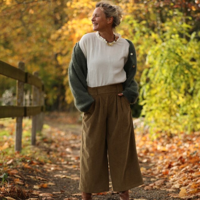 Quintessence - Jupe culotte Margot - velours côtelé kiwi