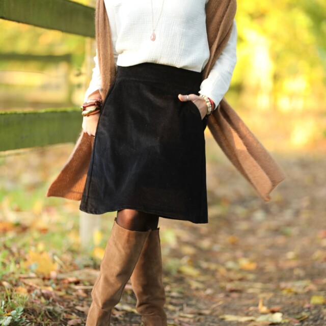 Quintessence - Jupe Maya - velours côtelé noir