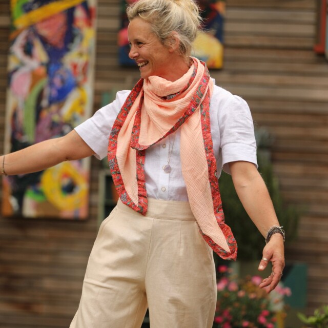 Quintessence - Le foulard Calista abricot/Rani