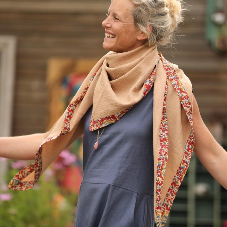 Quintessence - Le foulard Calista Cassonade / Diya