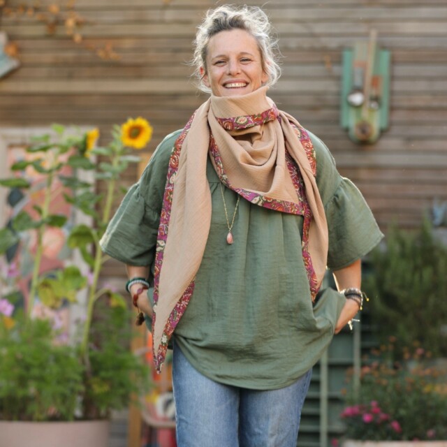 Quintessence - Le foulard Calista Cassonade/Diya