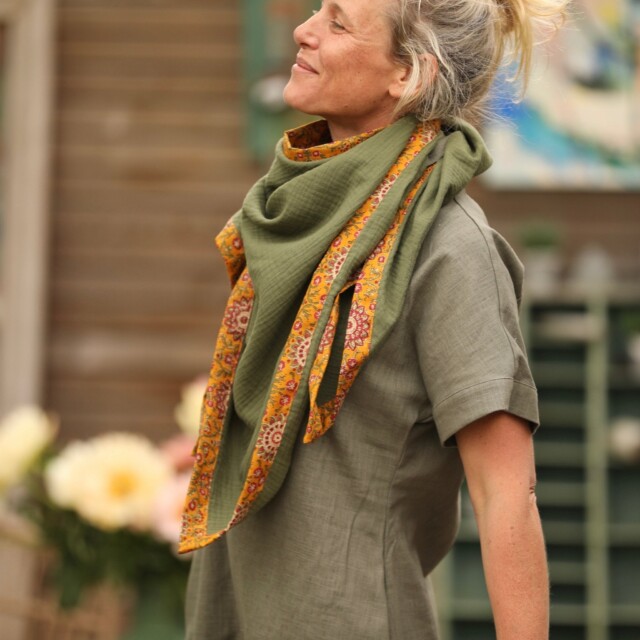 Quintessence - Le foulard Calista Kaki/Tara