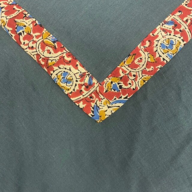 Quintessence - Le foulard Calista vert cactus/Diya
