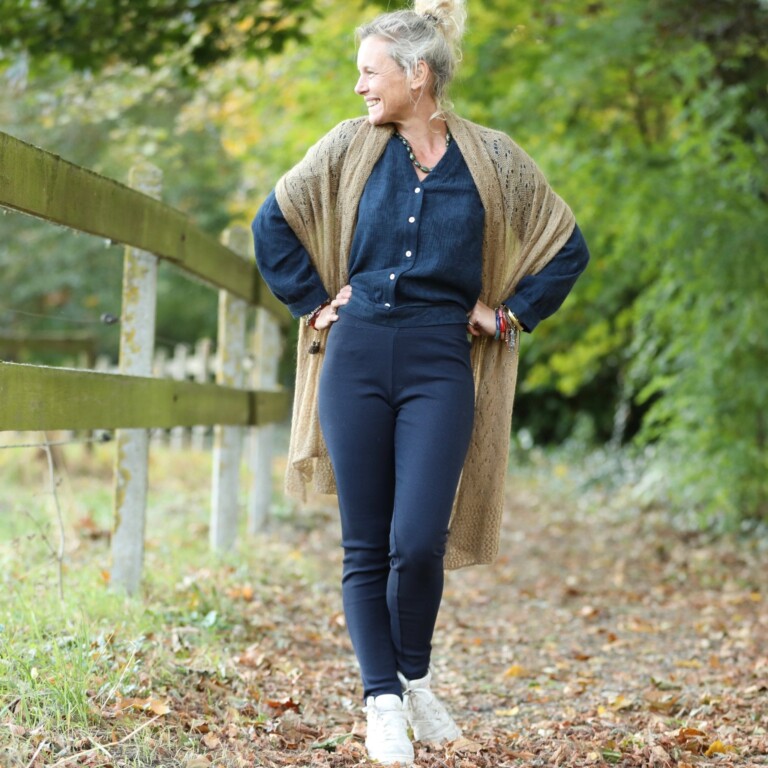 Quintessence - Legging Léni - en maille côtelé marine – XXL