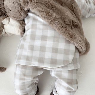 Mini-Mahigan-Leon-ensemble-vichy